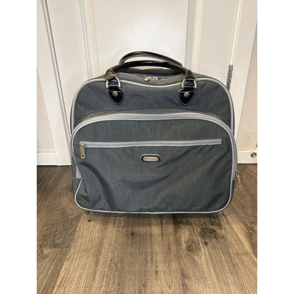 Baggallini 2 Wheel Rolling Tote Carry On Suitcase